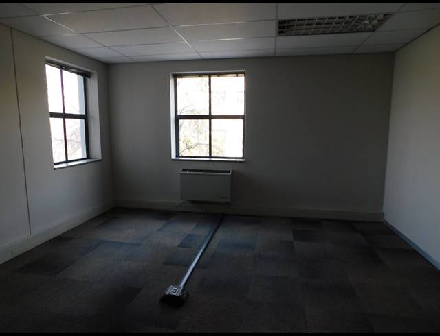 412M² OFFICE TO LET IN ILLOVO